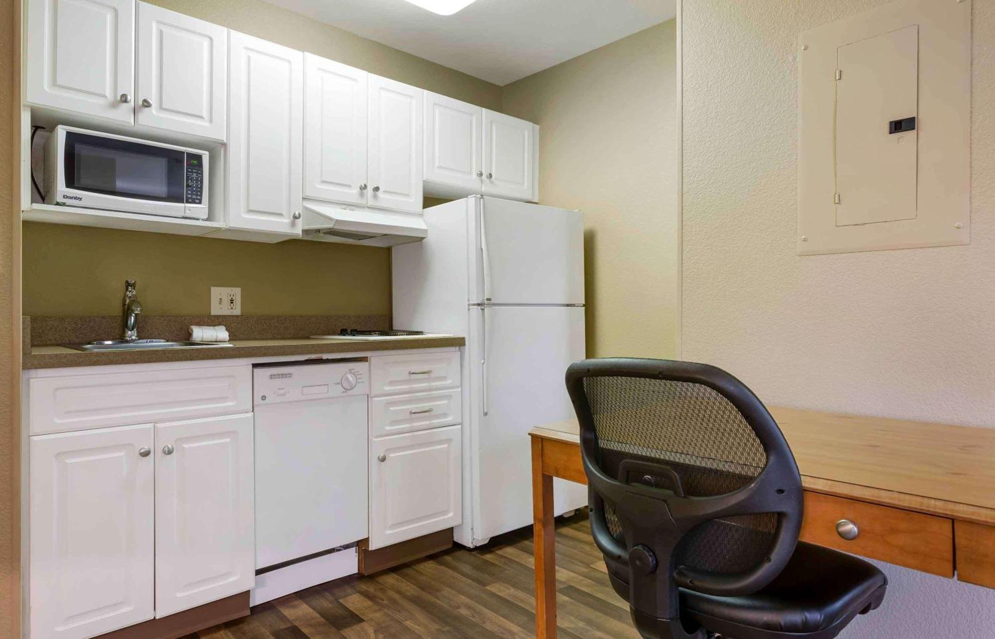 Extended Stay America Select Suites - Atlanta - Perimeter - Peachtree Dunwoody Ngoại thất bức ảnh
